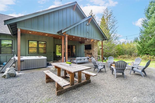 106 Jack Fir Court W, Packwood, WA 98361