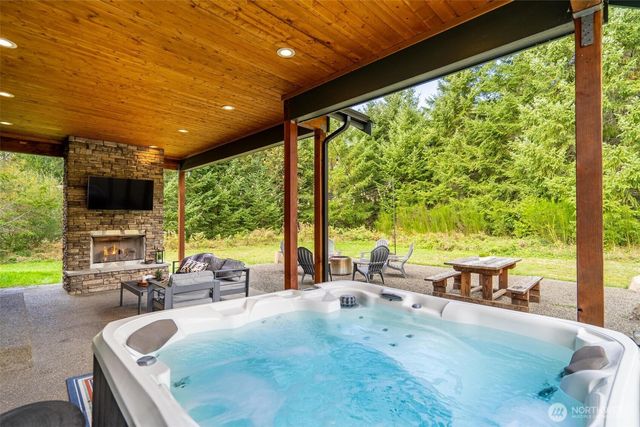 106 Jack Fir Court W, Packwood, WA 98361