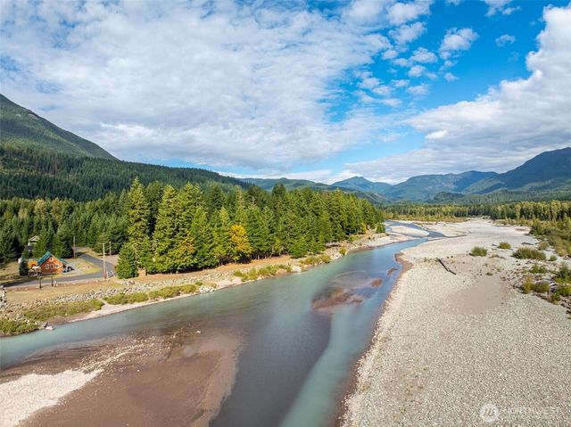 106 Jack Fir Court W, Packwood, WA 98361