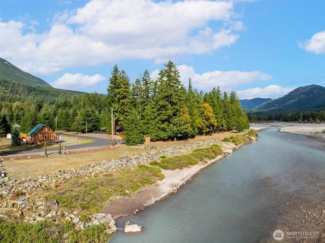 106 Jack Fir Court W, Packwood, WA 98361