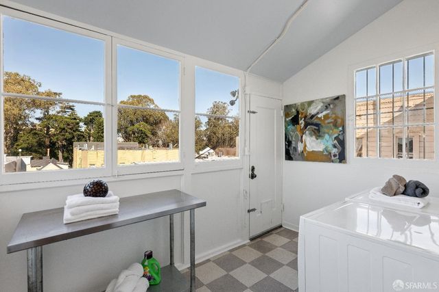 1750 Page Street, San Francisco, CA 94117