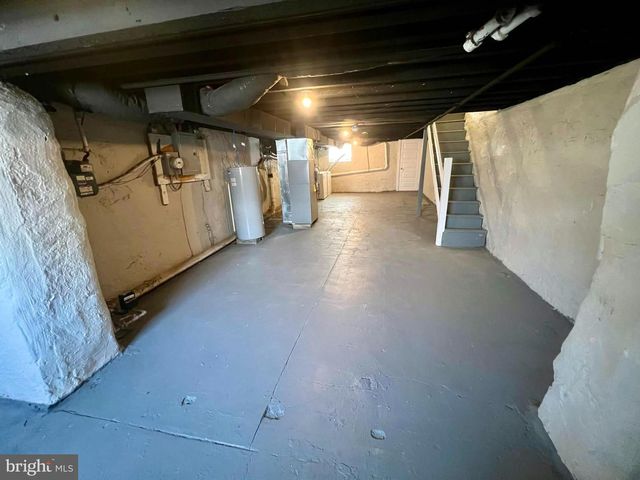 5536 PINE ST, Philadelphia, PA 19143