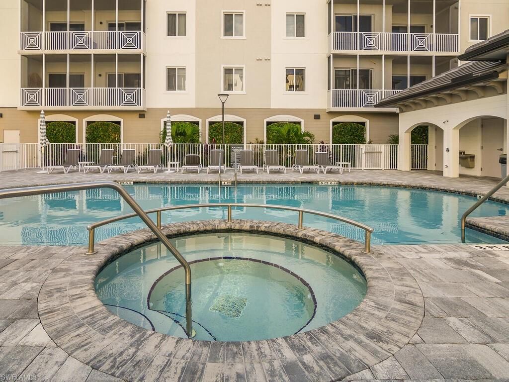 26600 Rosewood Pointe DR B309, BONITA SPRINGS, FL 34135 — exterior