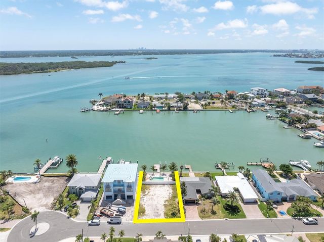 575 CRYSTAL DRIVE, Madeira Beach, FL 33708