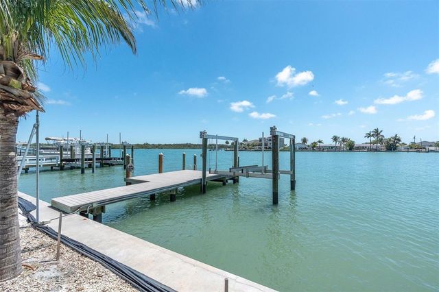 575 CRYSTAL DRIVE, Madeira Beach, FL 33708