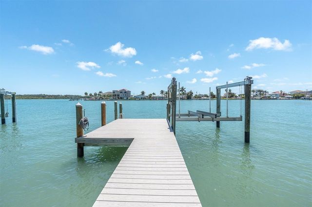 575 CRYSTAL DRIVE, Madeira Beach, FL 33708