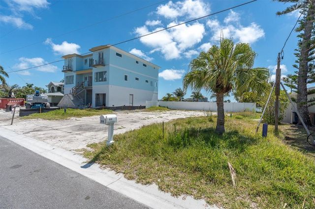 575 CRYSTAL DRIVE, Madeira Beach, FL 33708