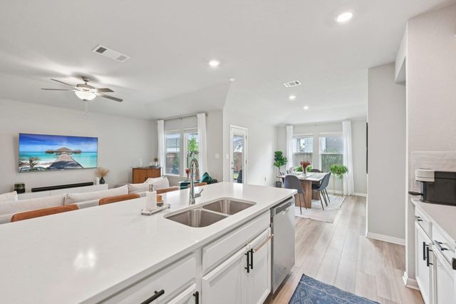 3022 Mill Run BND, Round Rock, TX 78665