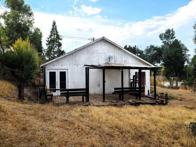 3400 Beacon Drive, Anderson, CA 96007