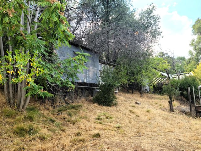 3400 Beacon Drive, Anderson, CA 96007