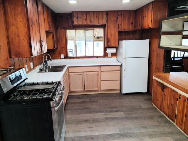 3400 Beacon Drive, Anderson, CA 96007