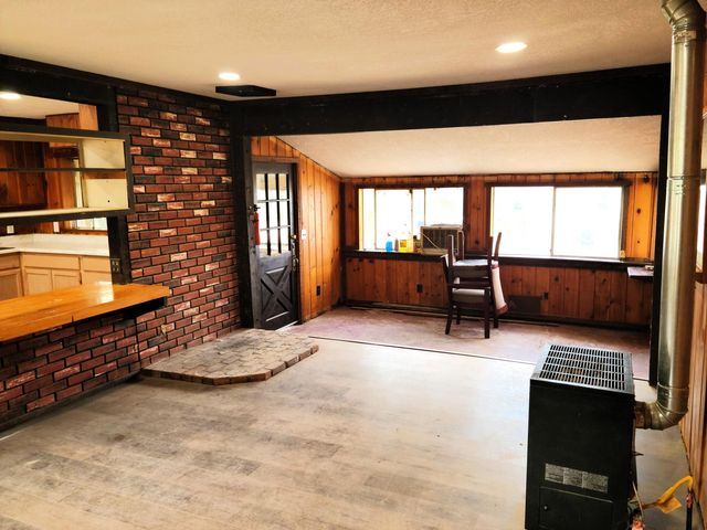 3400 Beacon Drive, Anderson, CA 96007