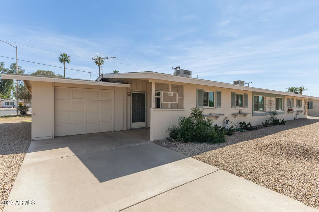 10801 W WINDSOR Drive, Sun City, AZ 85351 — exterior