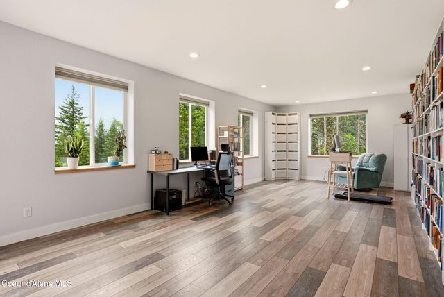 170 Michael LN, Sandpoint, ID 83864