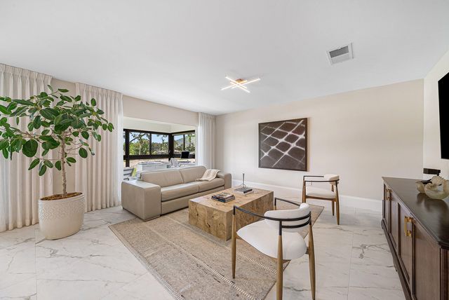 12 Southport Lane D, Boynton Beach, FL 33436