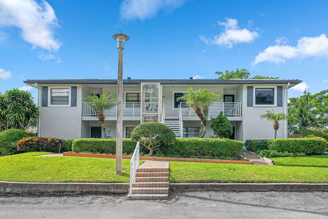12 Southport Lane D, Boynton Beach, FL 33436