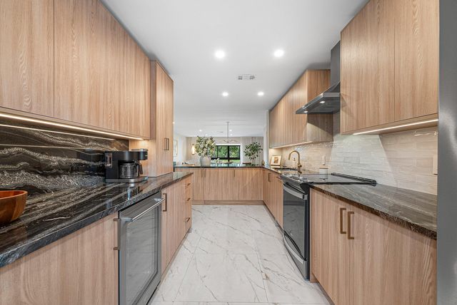 12 Southport Lane D, Boynton Beach, FL 33436