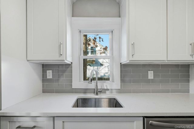 129 Lakeview Drive, Mastic Beach, NY 11951