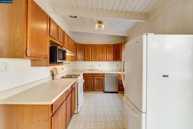 208 208 Los Gatos Ave, Vallejo, CA 94589