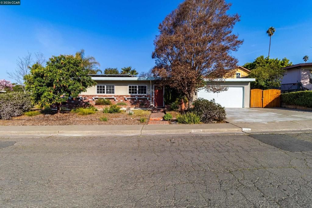 208 208 Los Gatos Ave, Vallejo, CA 94589