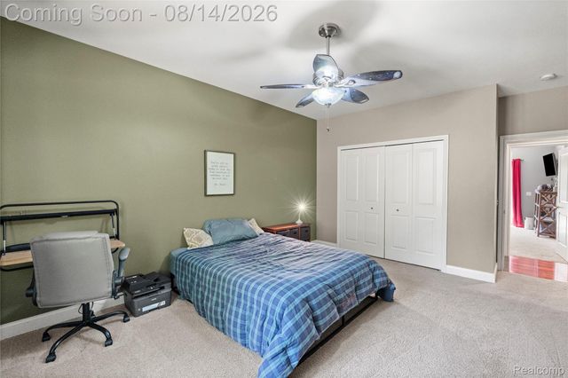 372 Hunters Ridge Drive, Brandon Charter Township, MI 48462