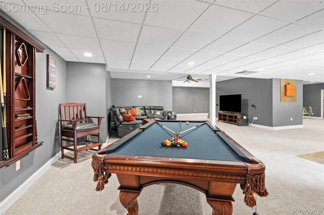 372 Hunters Ridge Drive, Brandon Charter Township, MI 48462