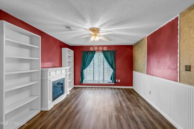 15300 Lansing Drive, Biloxi, MS 39532