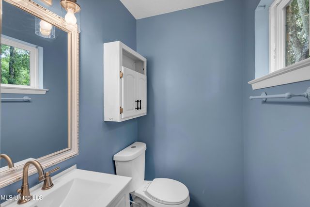 15300 Lansing Drive, Biloxi, MS 39532