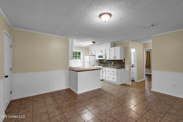 15300 Lansing Drive, Biloxi, MS 39532