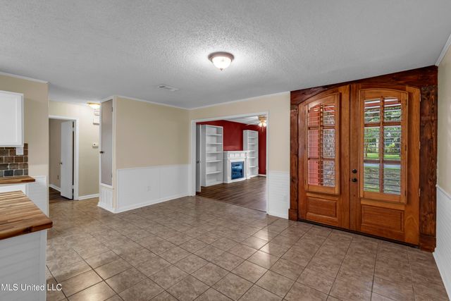 15300 Lansing Drive, Biloxi, MS 39532