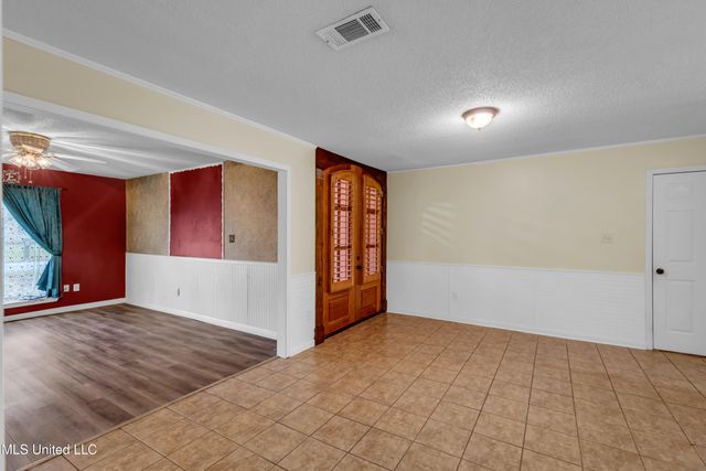15300 Lansing Drive, Biloxi, MS 39532