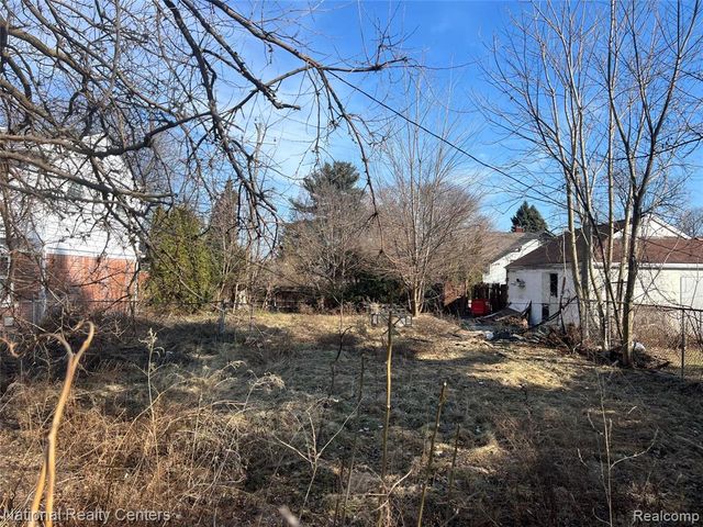 0000 Elmwood, Eastpointe, MI 48021