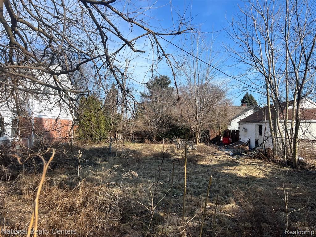 0000 Elmwood, Eastpointe, MI 48021