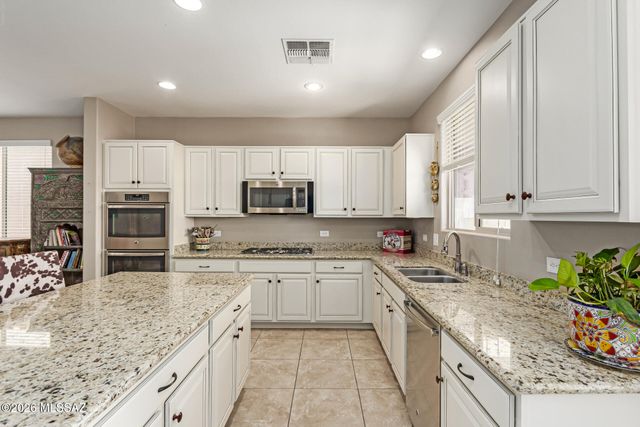 12070 N Meditation Drive, Marana, AZ 85658