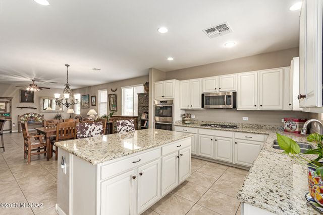 12070 N Meditation Drive, Marana, AZ 85658