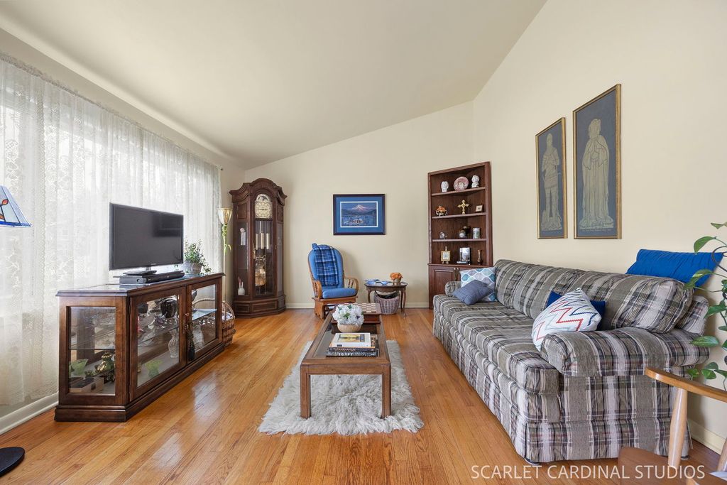 301 E Vermont Street, Villa Park, IL 60181 — photo 2