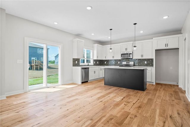 19779 W 122 Terrace, Olathe, KS 66061