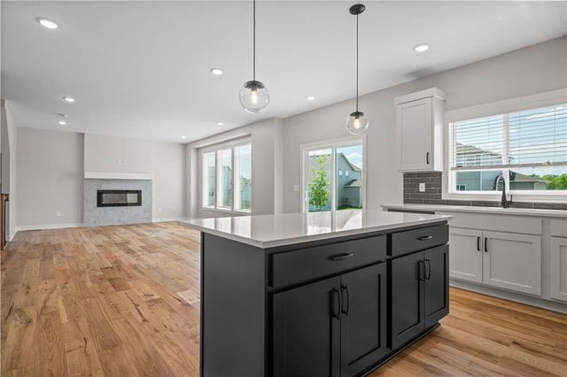 19779 W 122 Terrace, Olathe, KS 66061