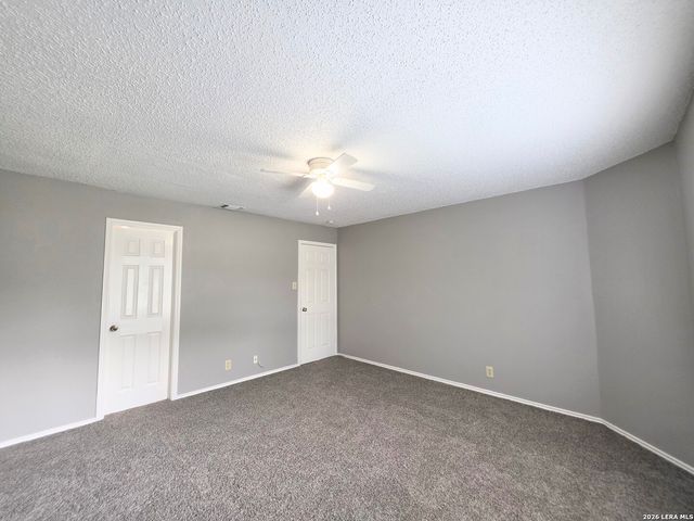 8562 Serene Ridge Dr, San Antonio, TX 78239