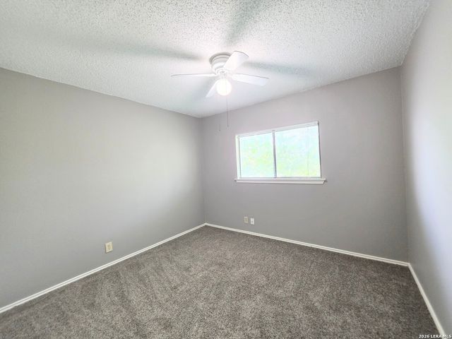 8562 Serene Ridge Dr, San Antonio, TX 78239