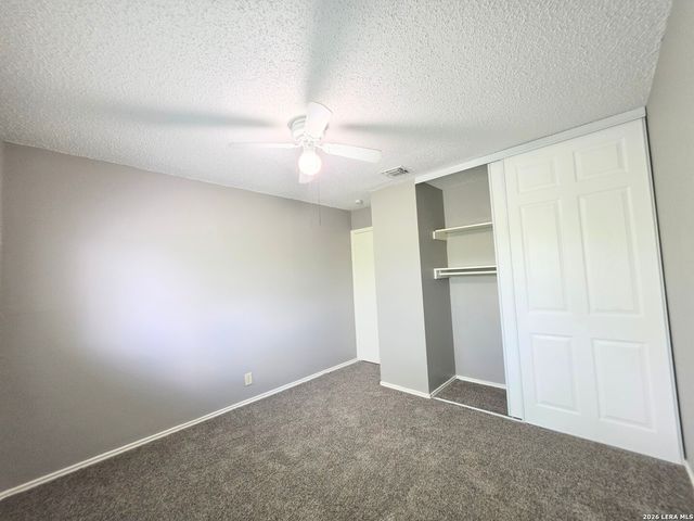 8562 Serene Ridge Dr, San Antonio, TX 78239