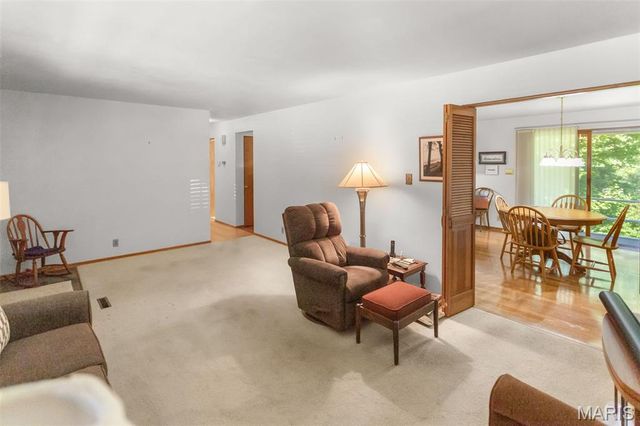 4 Chapel Court, Collinsville, IL 62234