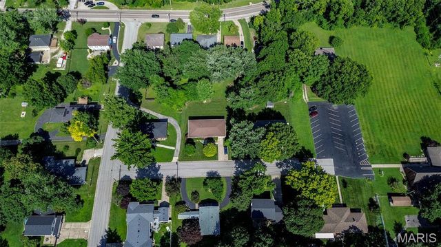 4 Chapel Court, Collinsville, IL 62234