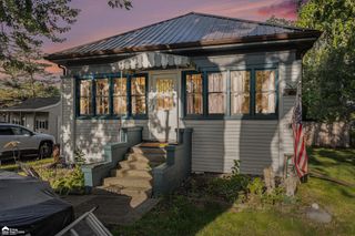 206 S Maple Street, Hemlock, MI 48626