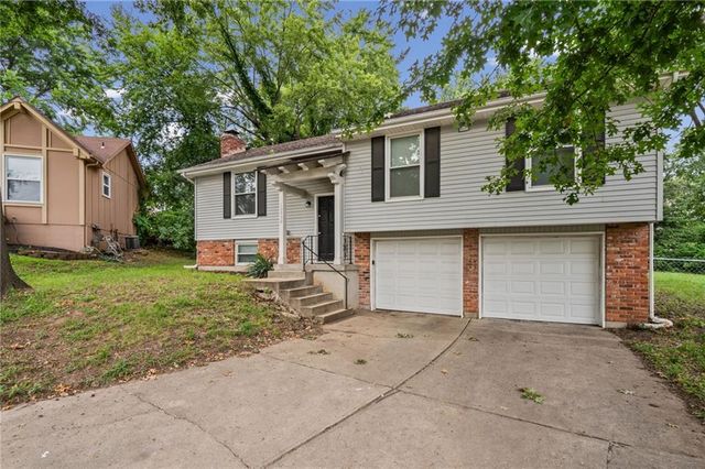 10330 Smalley Court, Kansas City, MO 64134