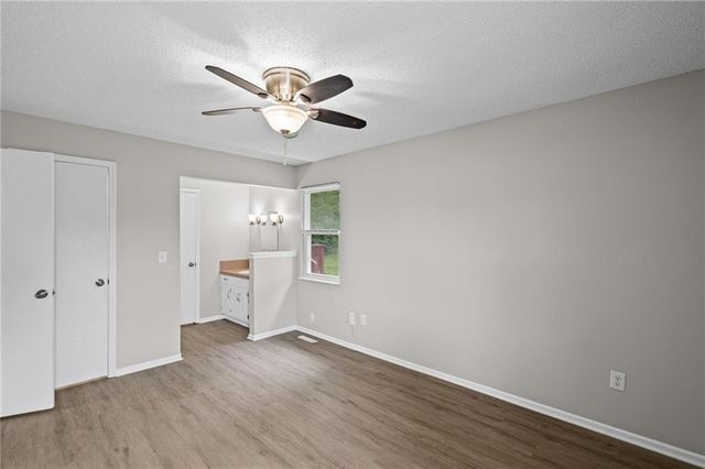 10330 Smalley Court, Kansas City, MO 64134