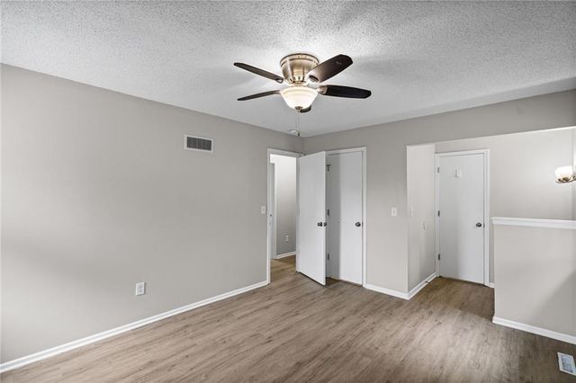 10330 Smalley Court, Kansas City, MO 64134