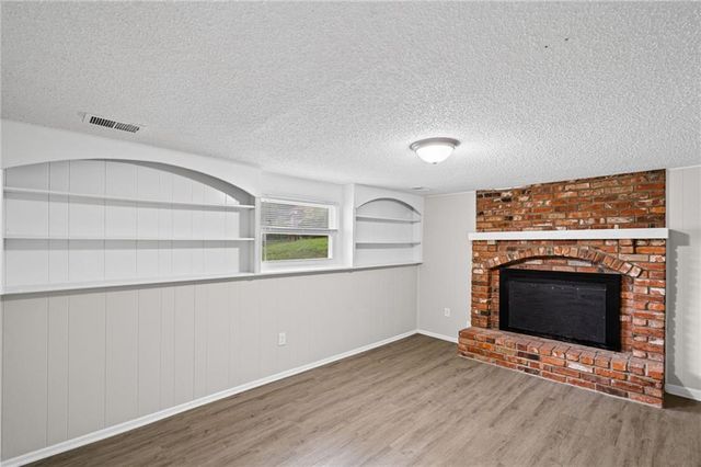 10330 Smalley Court, Kansas City, MO 64134