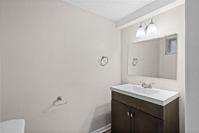 10330 Smalley Court, Kansas City, MO 64134