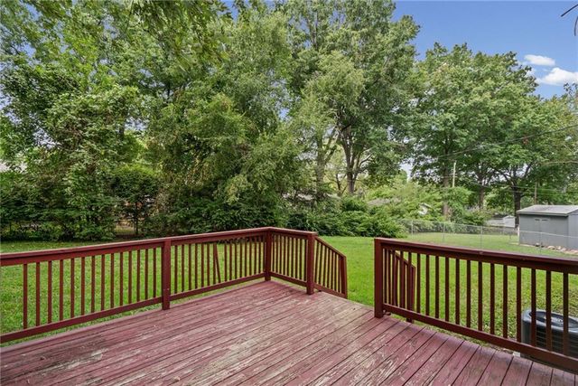 10330 Smalley Court, Kansas City, MO 64134